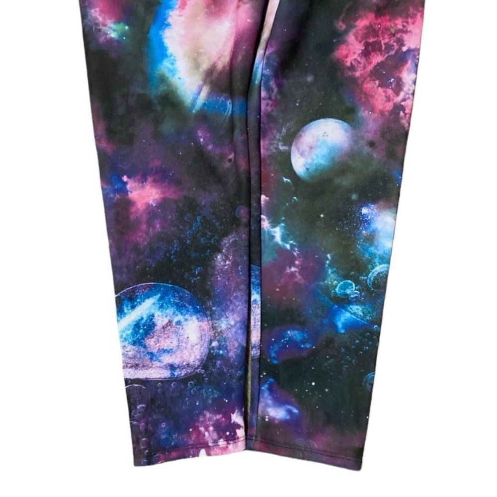 Torrid Celestial Galaxy Print Scuba Leggings Size 2 2XL - Picture 13 of 15